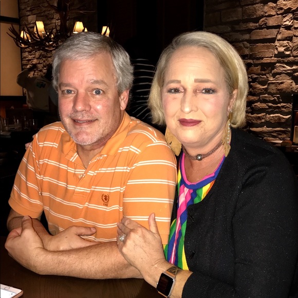 Meet your posher, Phyllis. - Picture 3 of 7